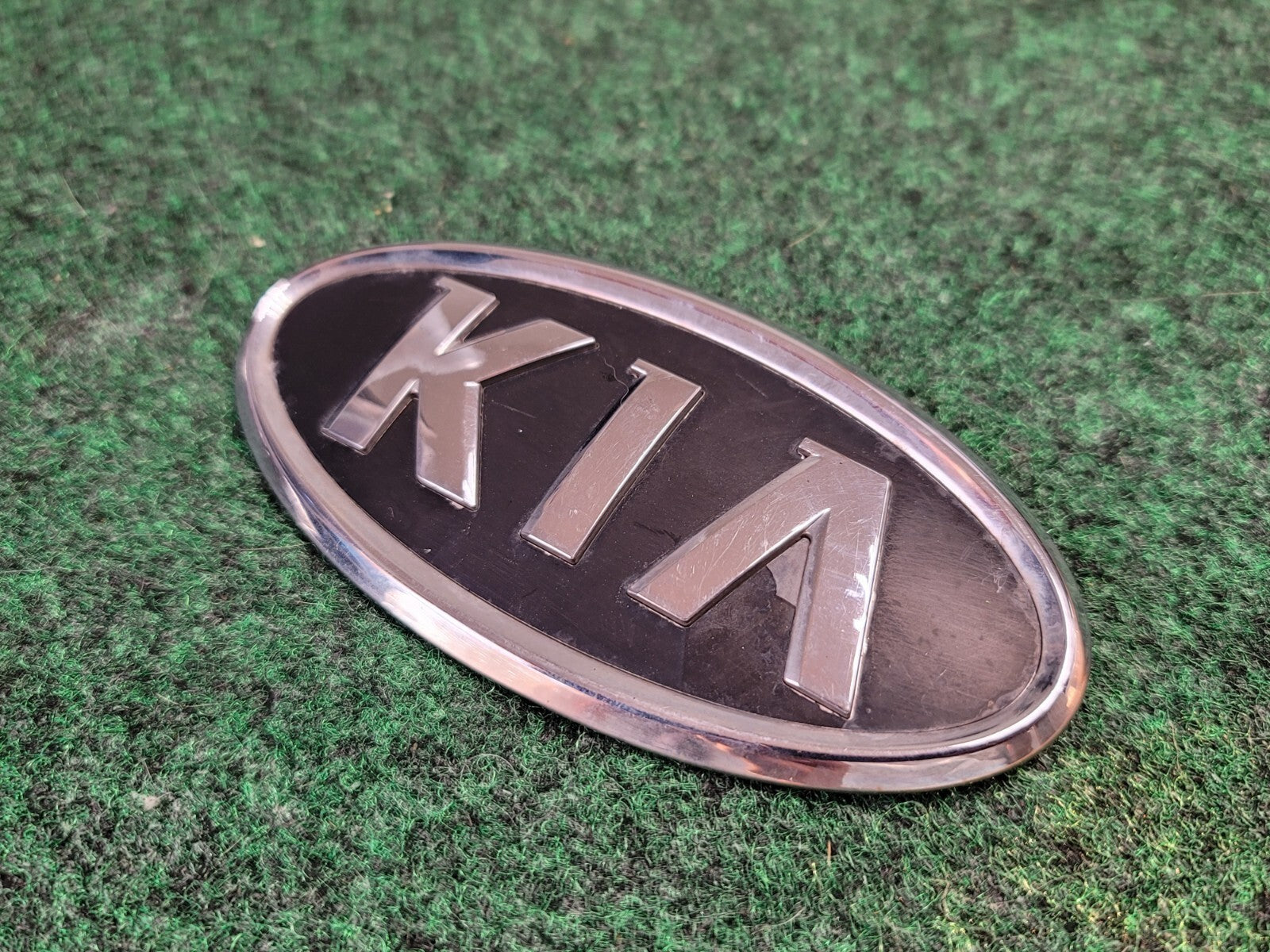 2016 Kia Sportage Front Grille Emblem Black Chrome SYH301-130 OEM 2M6