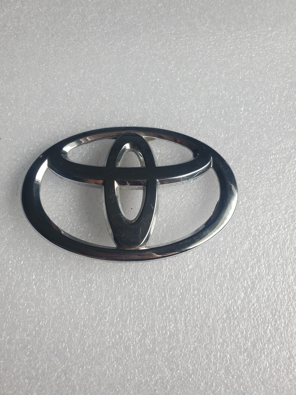 2007 2008 2009 Toyota Camry Trunk Deck Lid Emblem Badge 75432-00000 OEM 1L4
