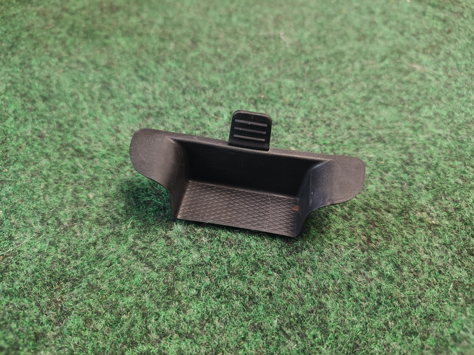 2020-2023 FORD EXPLORER FRONT CENTER CONSOLE CUP HOLDER FORWARD INSERT MAT 1S7