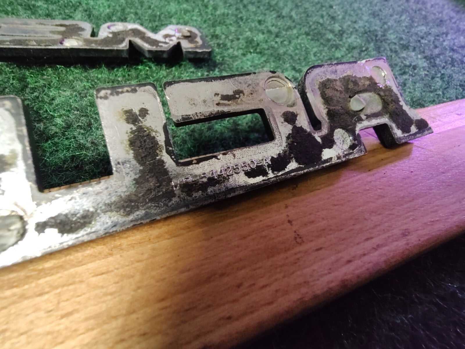 Mercury Name Plate Nameplate Emblem Logo Badge Rear Panel Chrome CRACKED 6S4