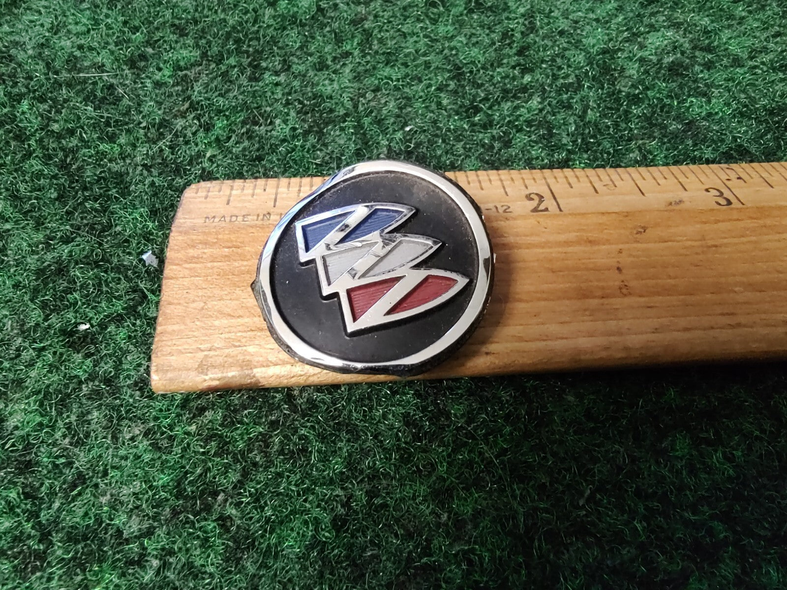Buick OEM Steering Wheel Horn Pad Emblem Badge Logo Nameplate Name Insignia 3S6