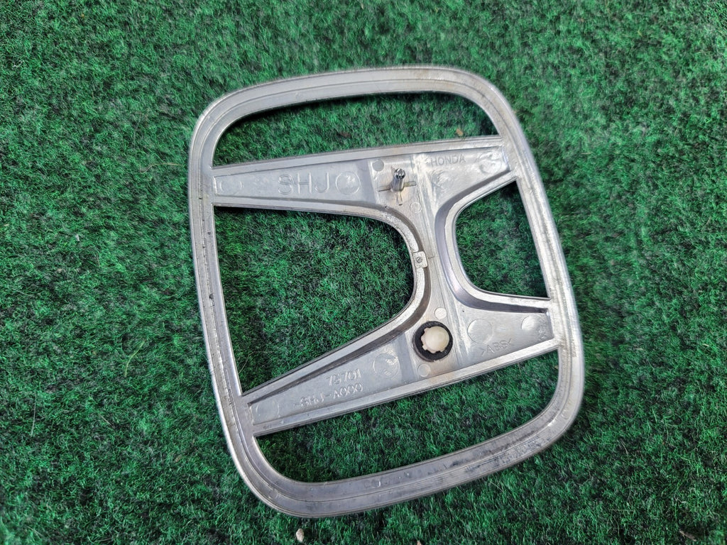 2005-2010 HONDA ODYSSEY REAR LIFTGATE EMBLEM LOGO SYMBOL 75701-SHJ-A000 OEM 1M1