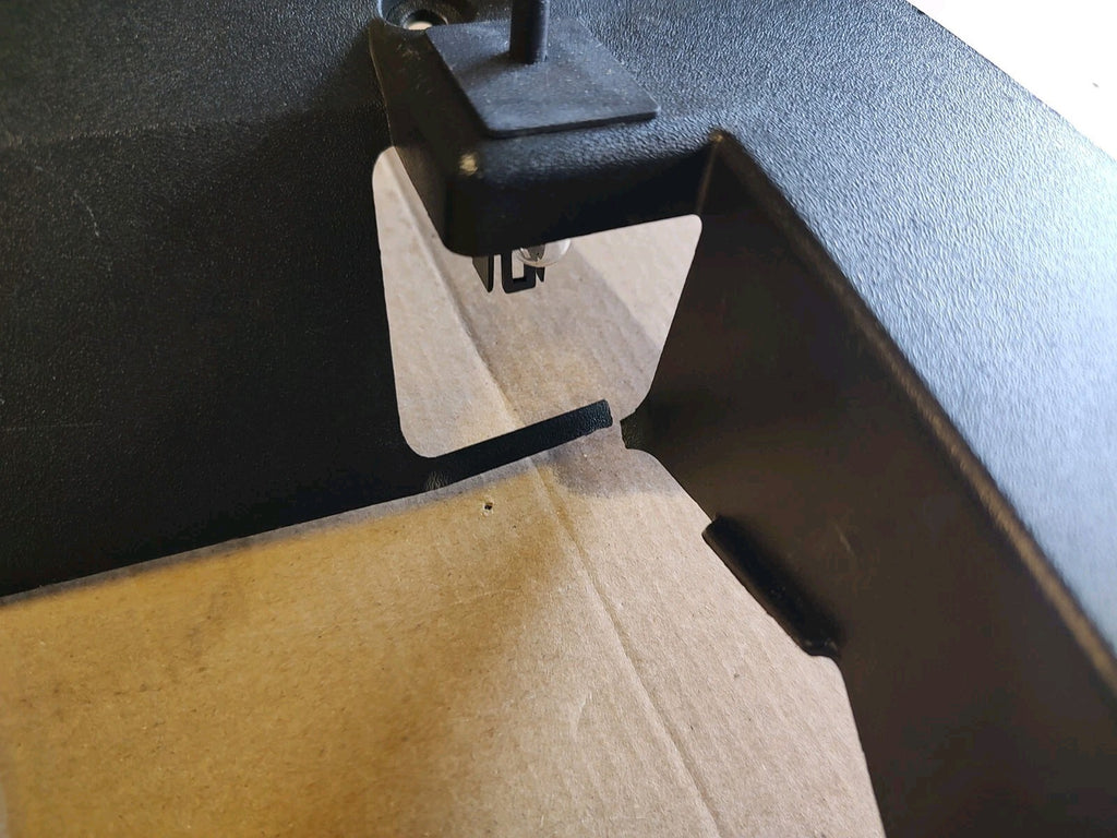2005-2013 CORVETTE C6 GLOVE BOX SUPPORT BRACKET TRIM PANEL CRACKED 15890186 JT6