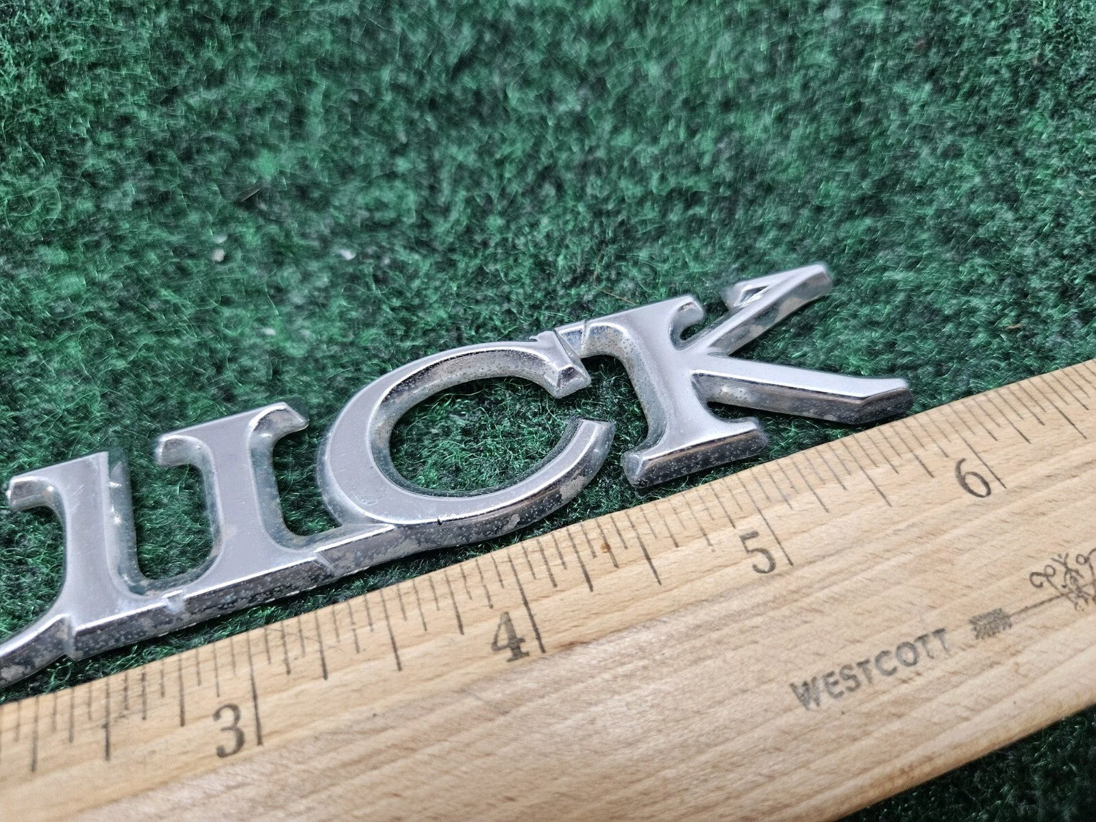 BUICK SIDE EMBLEM LOGO BADGE SYMBOL NAME PLATE BADGE CHROME GL2