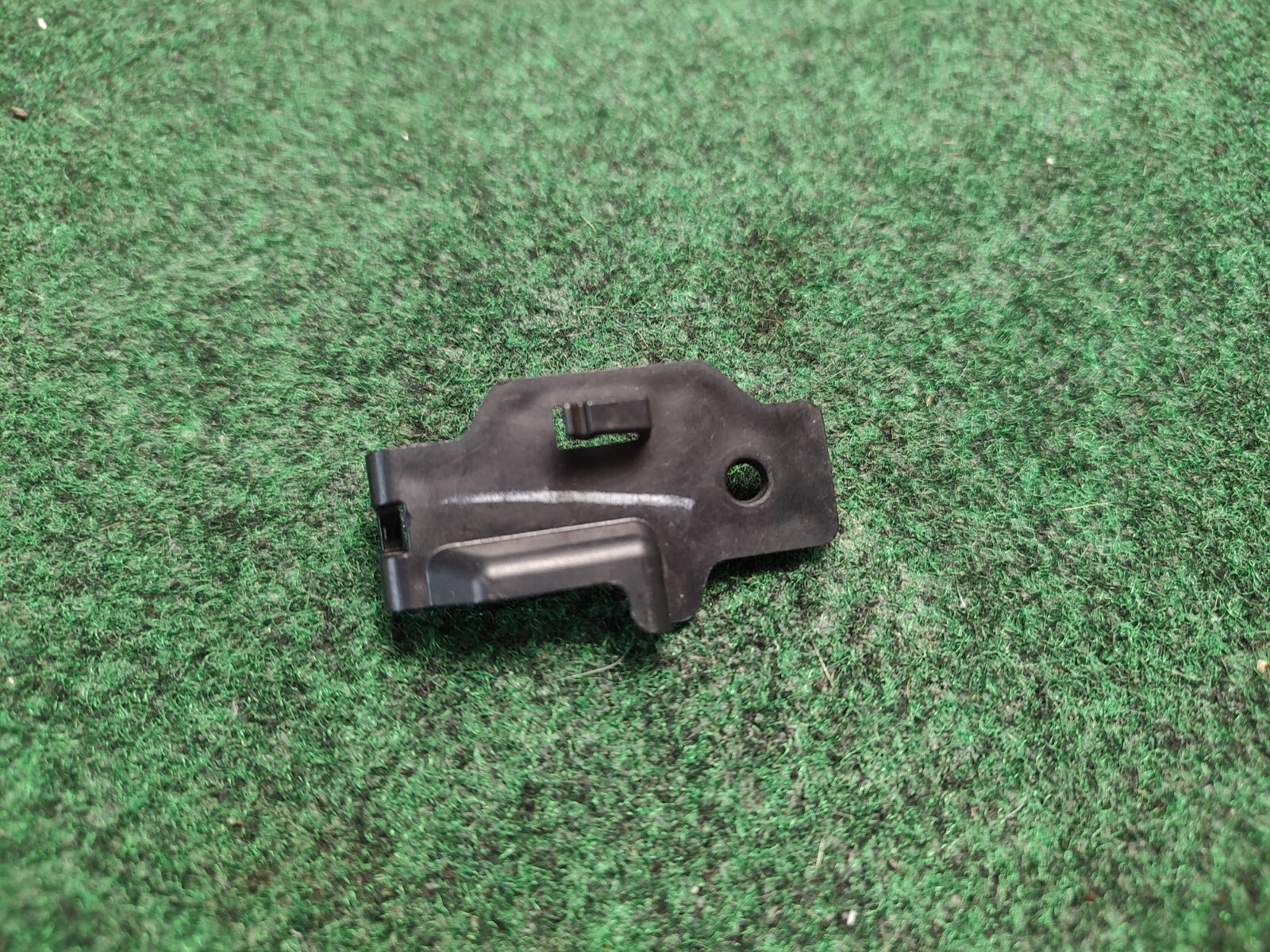 13-20 Ford Fusion Back up Camera Rear Bracket Support (Holds Camera In Place)2S3