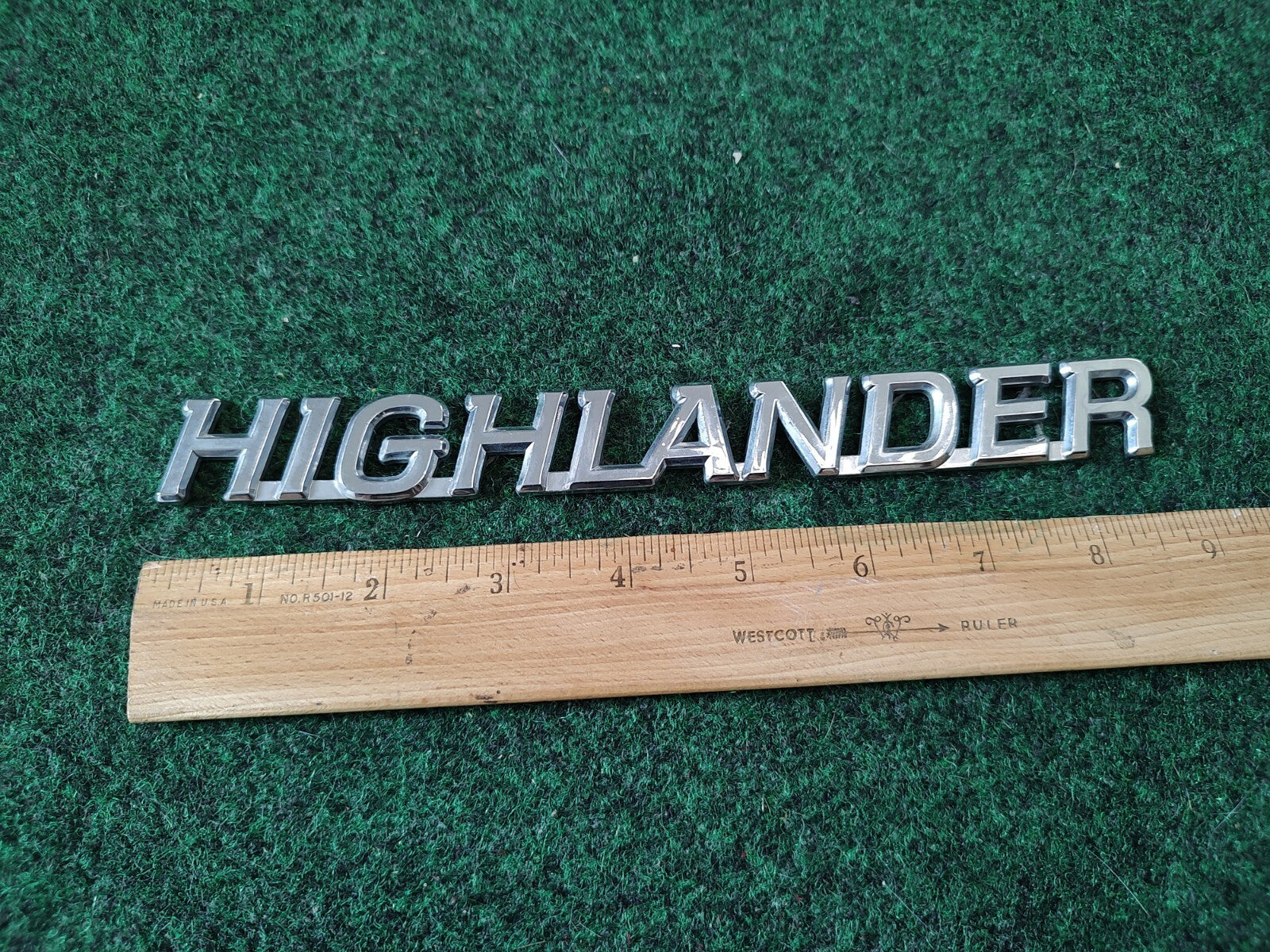 01 02 03 04 05 06 07 TOYOTA HIGHLANDER REAR LID EMBLEM LOGO BADGE SYMBOL 1S4