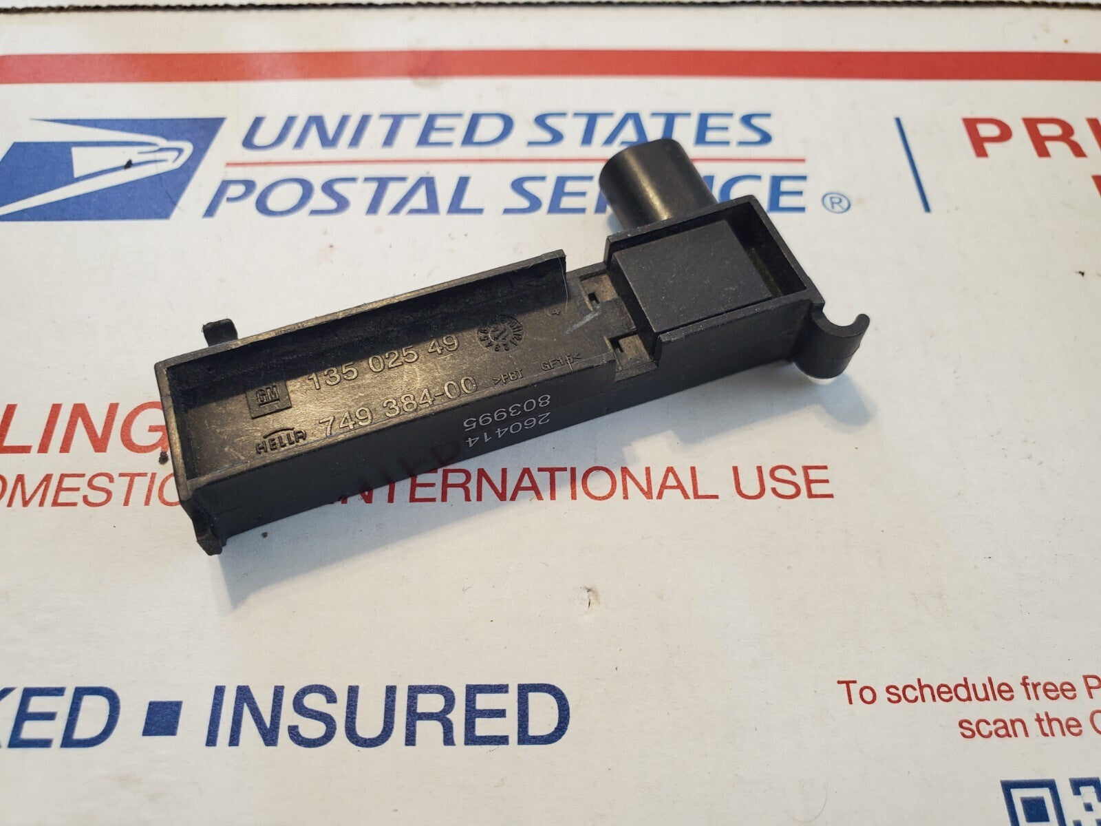 2014 Cadillac XTS Keyless Entry Antenna Transmitter Module 135 025 49 4L7
