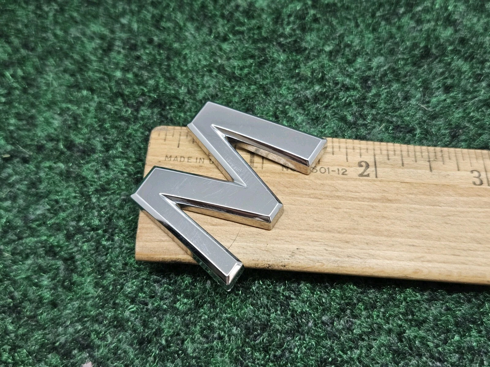 OEM "W" Silver Individual Letter Lettering Emblem Badge Logo Nameplate 2S2