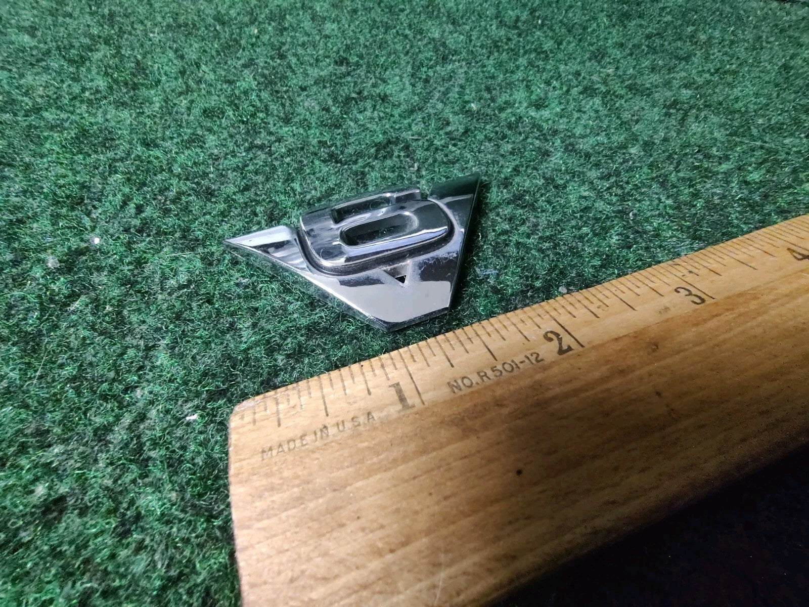 Ford Escape V6 Front Side Fender Emblem Chrome OEM YL8416C144AB 1S6