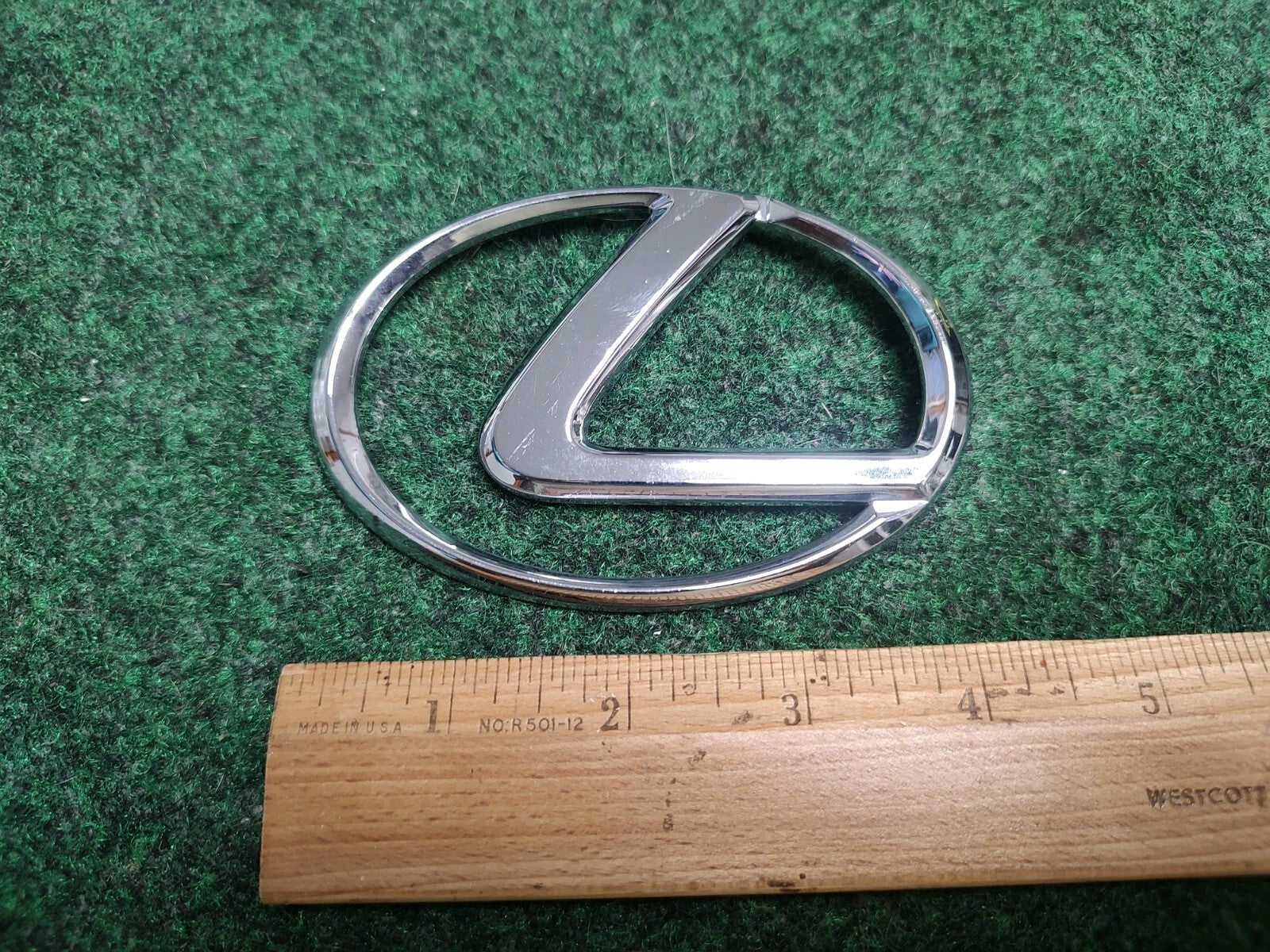 2001-2005 Lexus ES 300 Emblem Logo Badge Symbol Rear Tailgate Trunk Chrome 2S4
