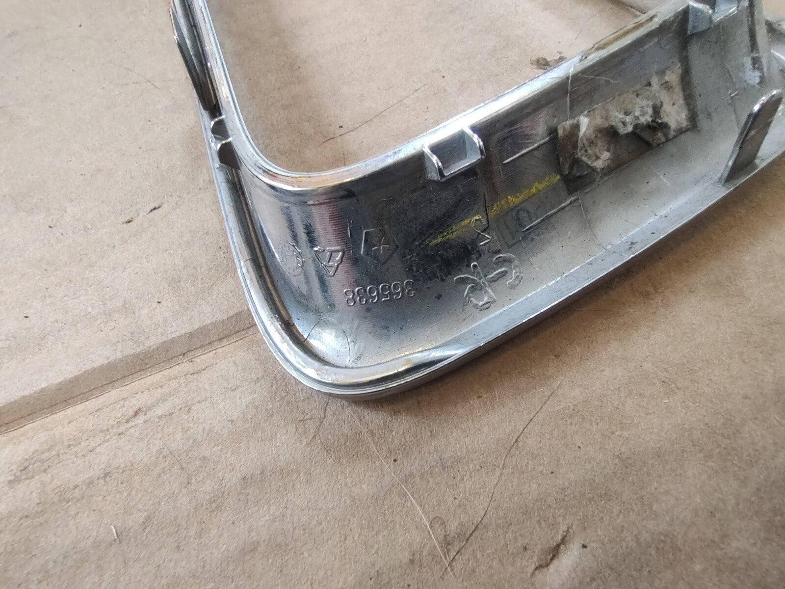 2013-2019 JEEP GRAND CHEROKEE CHROME GRILL GRILLE BEZEL 68143134AB OEM CL3