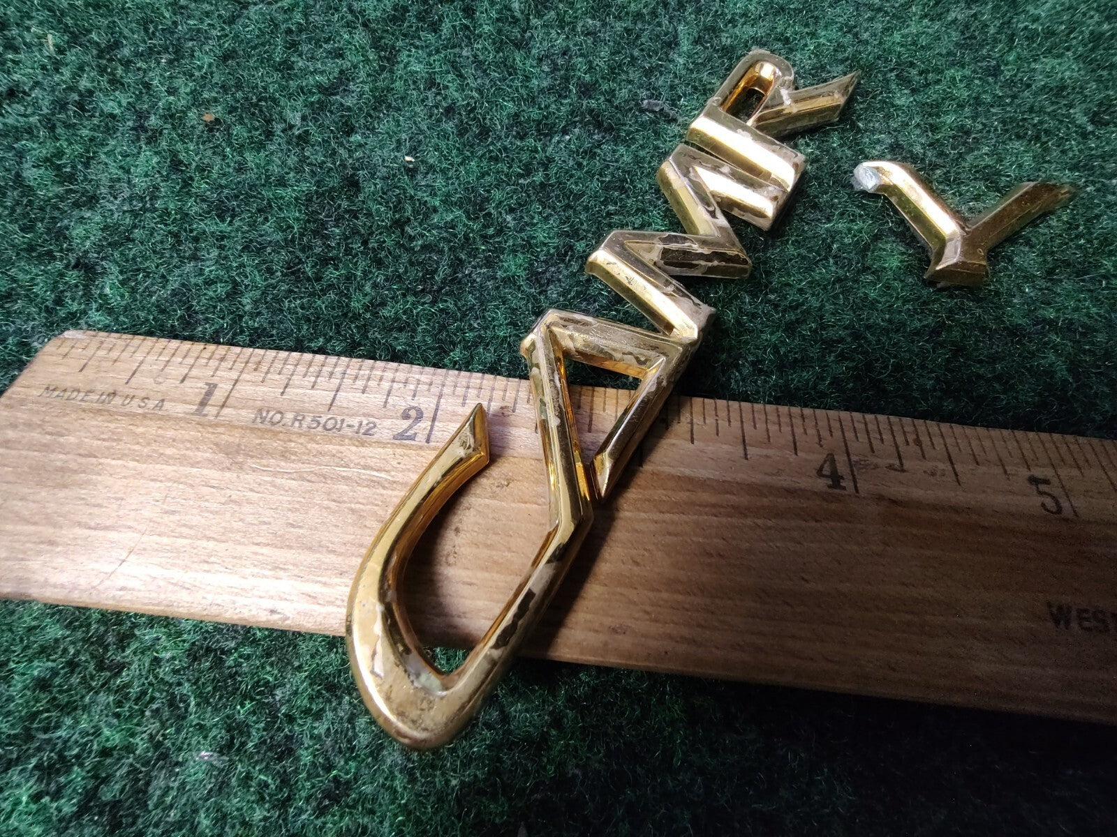 02 03 04 05 06 Toyota Camry Emblem Badge Letters Logo Trunk Rear Gold OEM 4S4