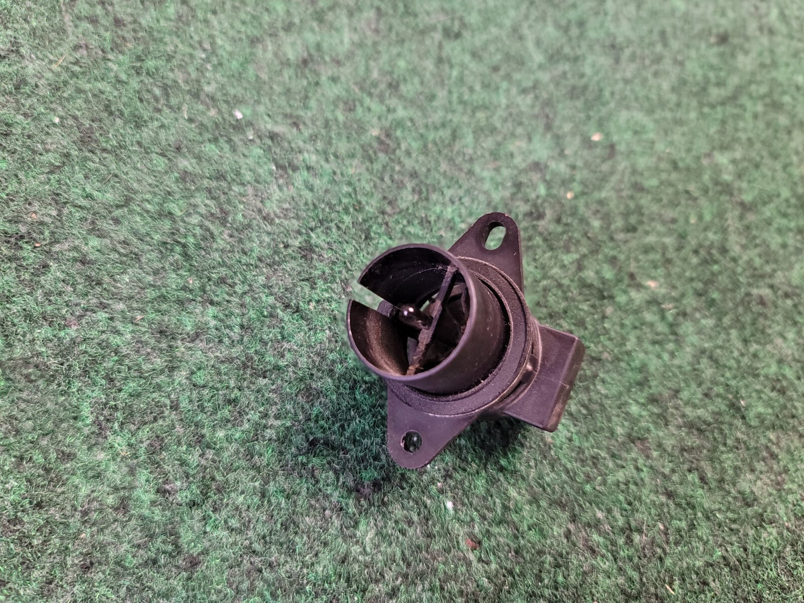 2016 Challenger Cabin Air Temperature Sensor Part# 178ACA 6L9