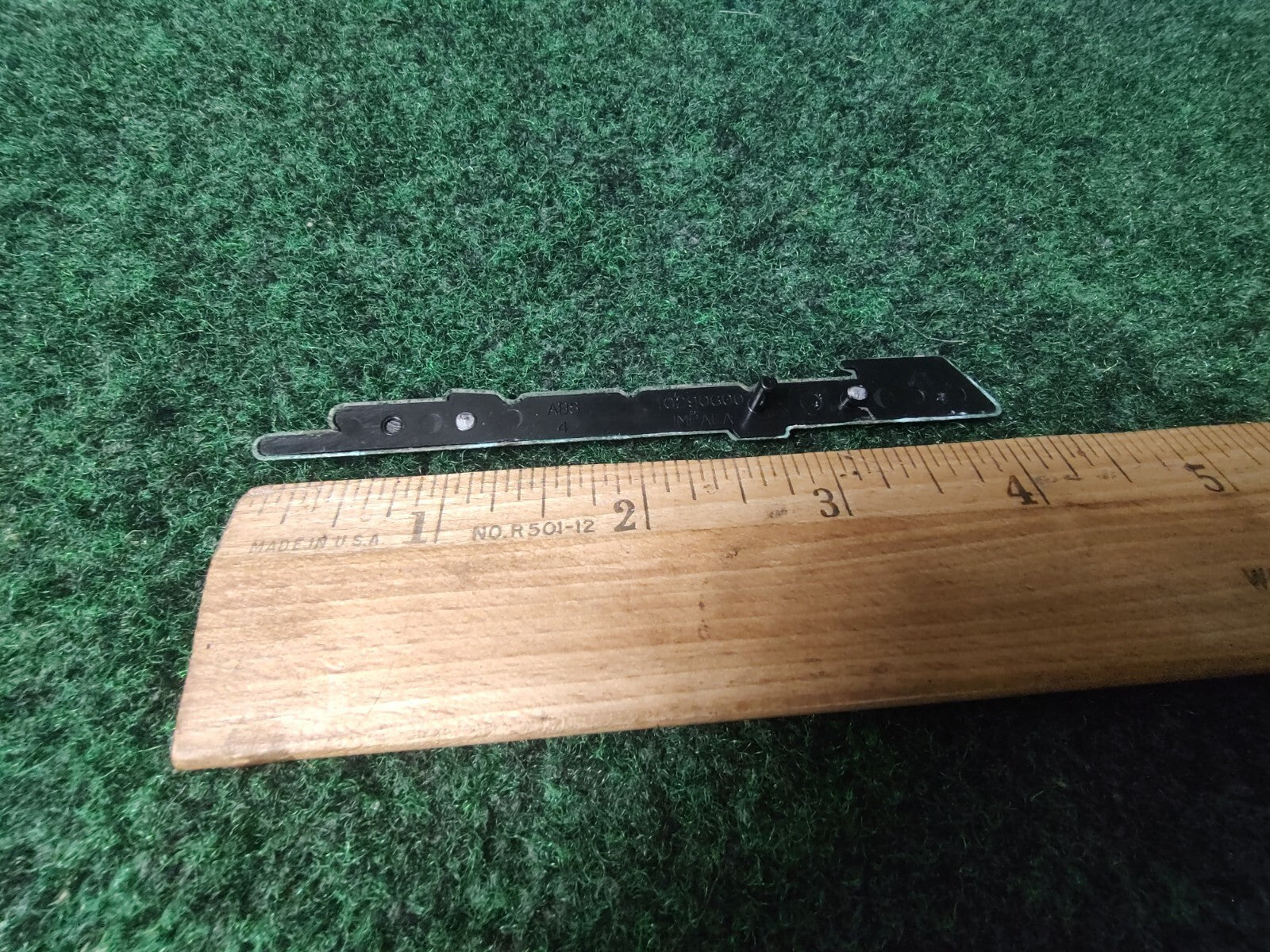 2000-2005 Chevrolet Impala Panel Emblem NAME PLATE BADGE 10290600 OEM 8L3