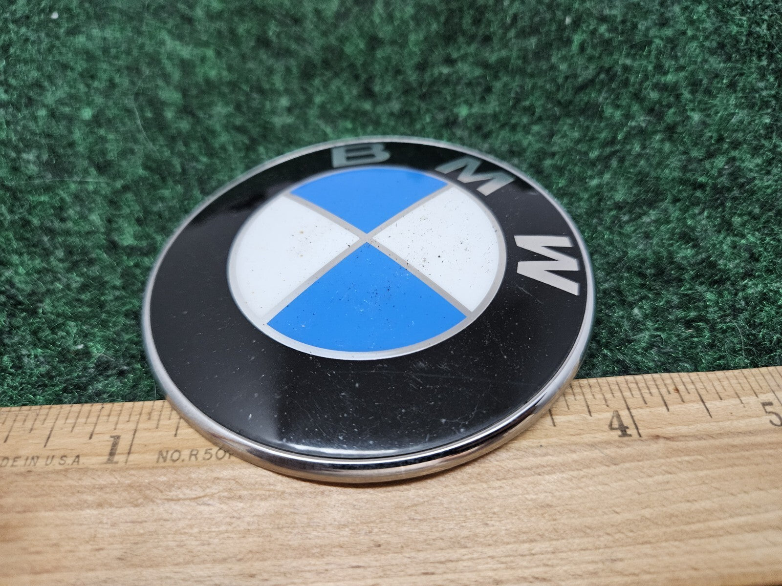 BMW Emblem Badge Roundel Circular 82MM 1 3 5 6 7 SERIES OEM 8132375 GL4