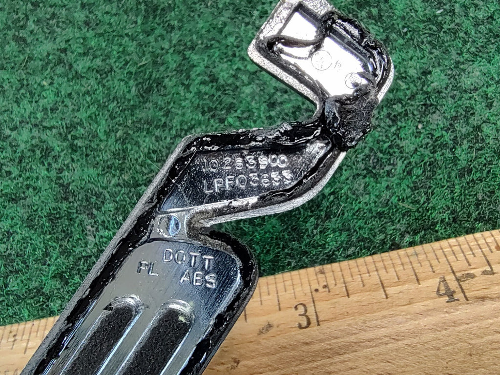 1997-2005 CHEVROLET VENTURE REAR EMBLEM BADGE LOGO CHROME OEM 1S4