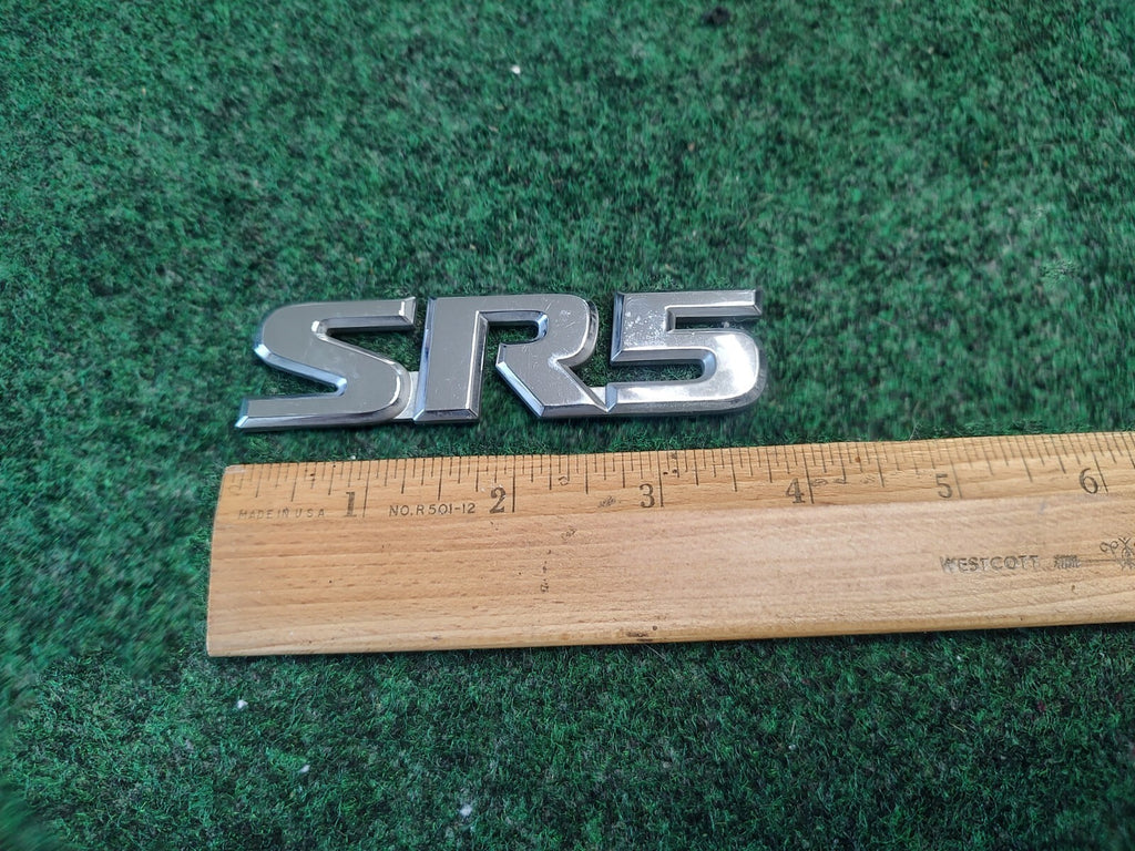 SR5 CHROME EMBLEM 2000-2006 TOYOTA TUNDRA SEQUOIA SIDE FENDER LOGO BADGE OEM 3S8