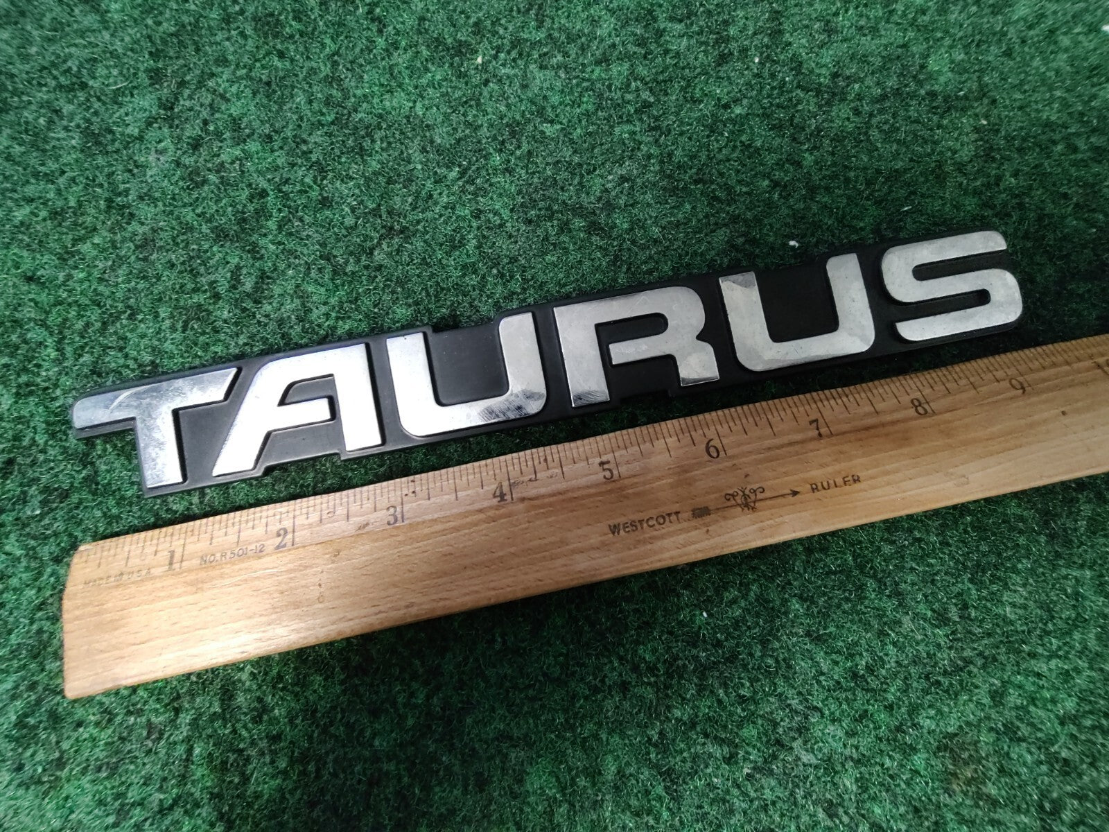 1989 1992 1993 1994 Ford Taurus Rear Nameplate Badge Emblem F2DB-5443550-BA 3S1