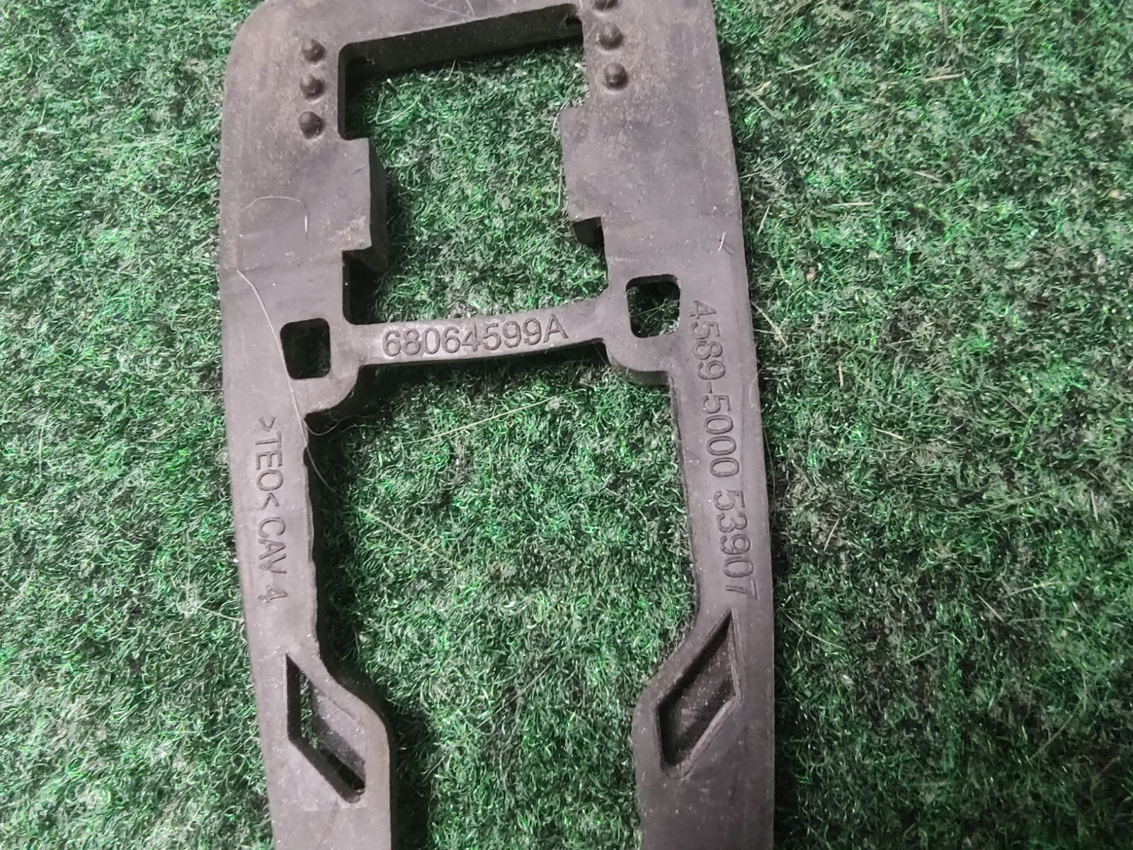 2011-2022 Chrysler 300 68064599AD Mopar Outside Isolator Gasket Door Handle 2M8
