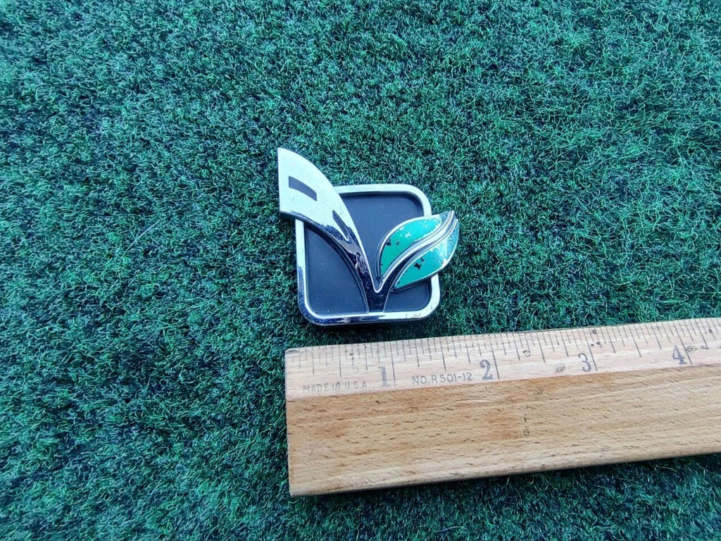 FORD MERCURY ESCAPE MARINER C-MAX HYBRID EMBLEM LOGO BADGE SIGN SYMBOL 10L4