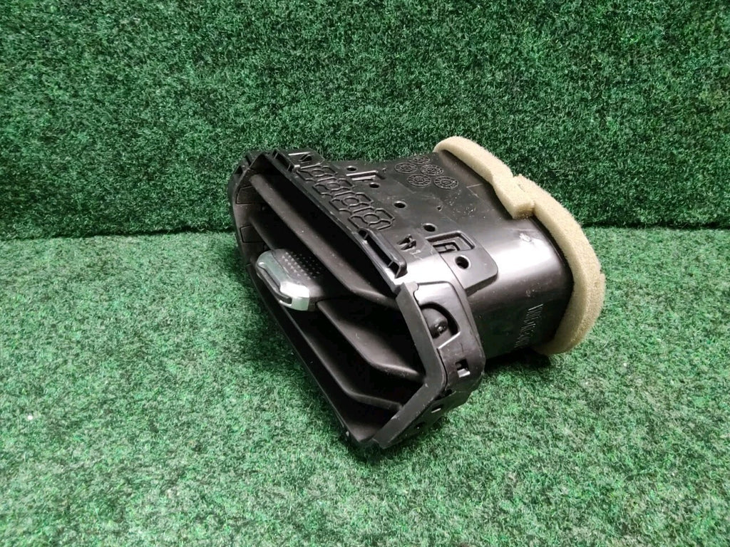 2019-2021 SILVERADO SIERRA DRIVER SIDE CENTER AC AIR VENT OUTLET LH 23356901 JT8