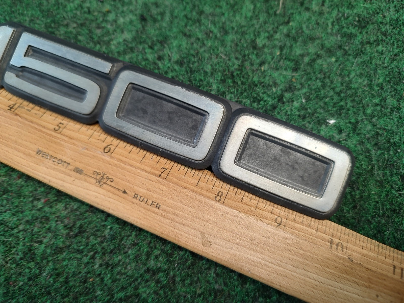 00 01 02 03 04 05 06 CHEVROLET SILVERADO 1500 SIDE EMBLEM BADGE 15707431 3S4