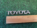 1997-2001 TOYOTA CAMRY REAR LID CHROME EMBLEM LOGO BADGE SYMBOL USED OEM 1M5