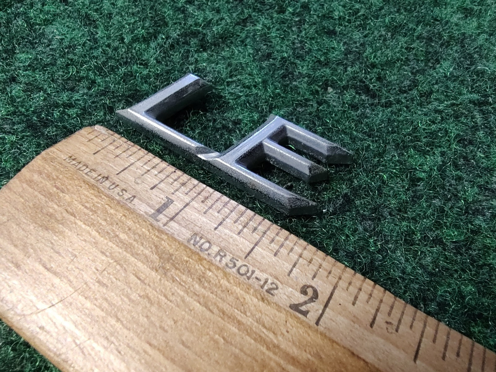 Genuine Toyota Camry "LE" Emblem USED 2002-2006  Rear 75443-AA100 3S6