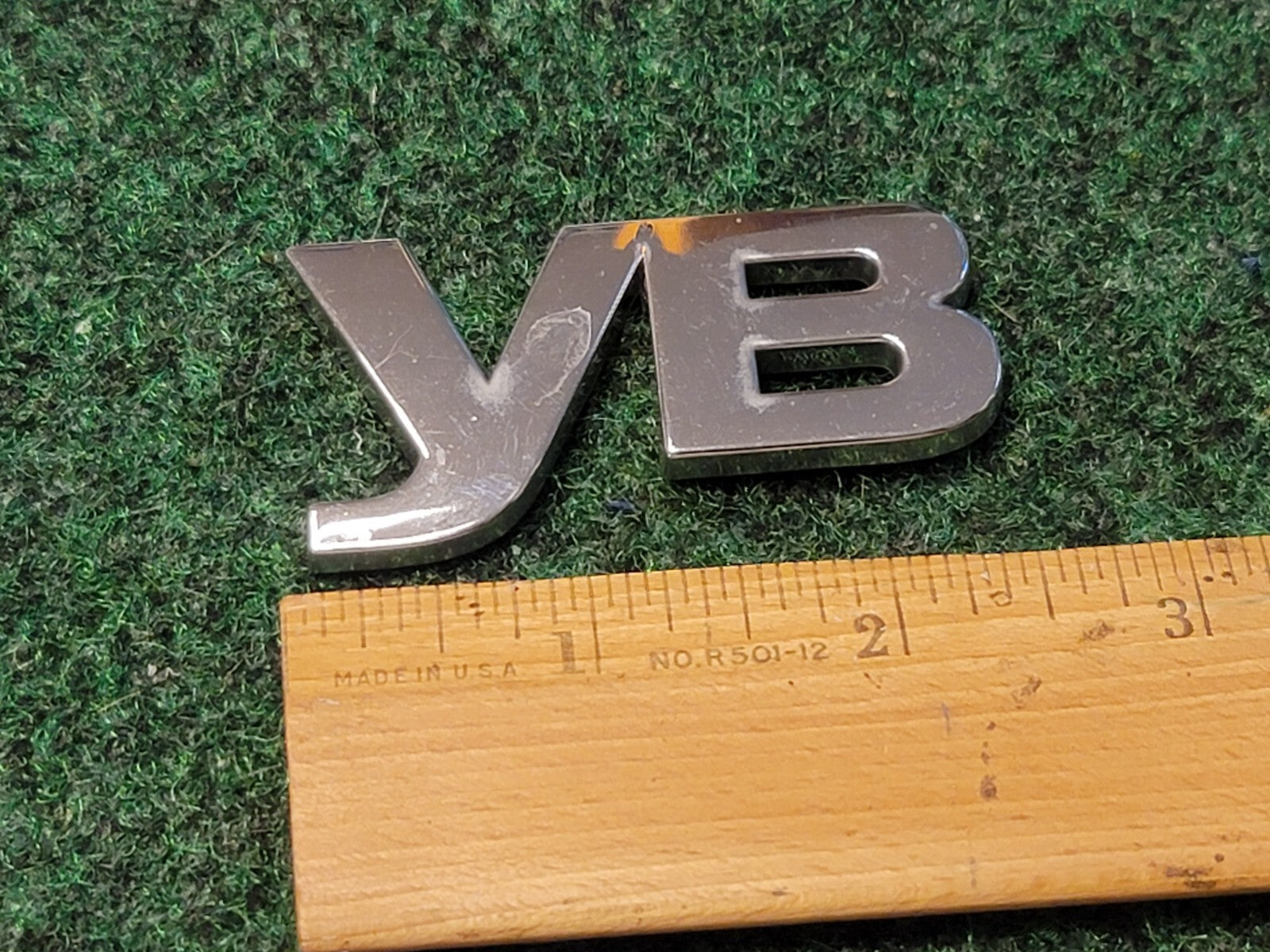 2008-2015 Chevrolet Malibu Hybrid Emblem Badge Logo Lette OEM "YB" ONLY 1M1