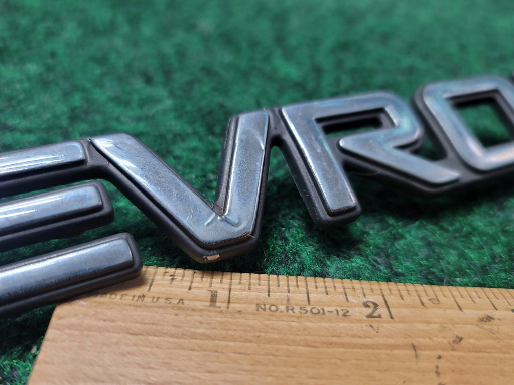 Chevrolet 1997-2003 Blazer 1999-2005 Venture Rear Emblem Badge Logo 10237582 1M1