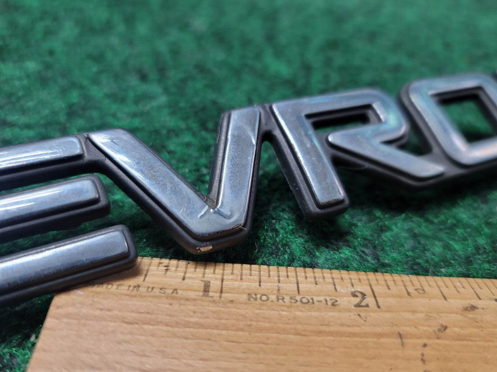 Chevrolet 1997-2003 Blazer 1999-2005 Venture Rear Emblem Badge Logo 10237582 1M1
