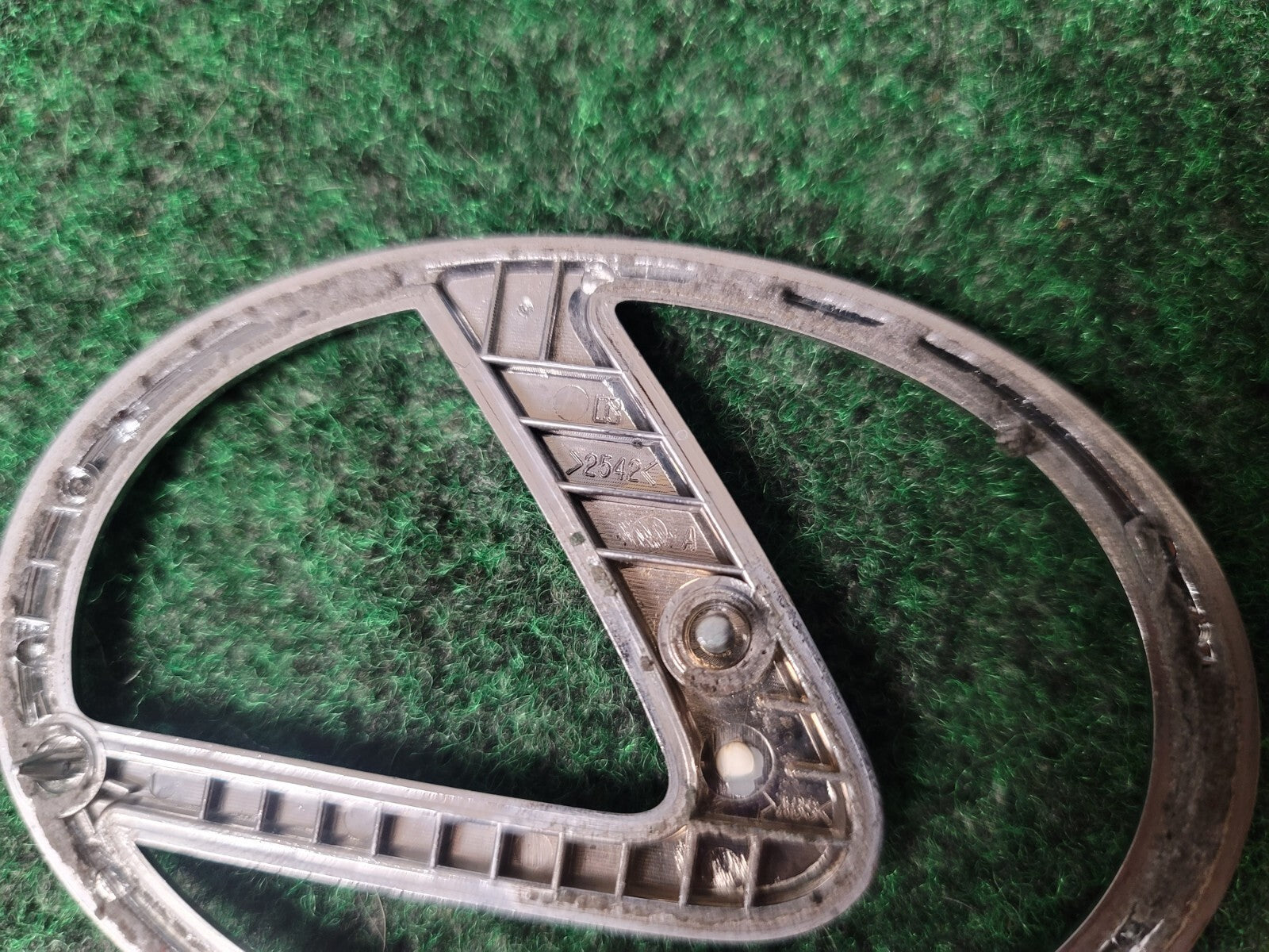 Lexus Rear Trunk Lid Emblem Badge Logo Chrome 2542 OEM Used 5S2