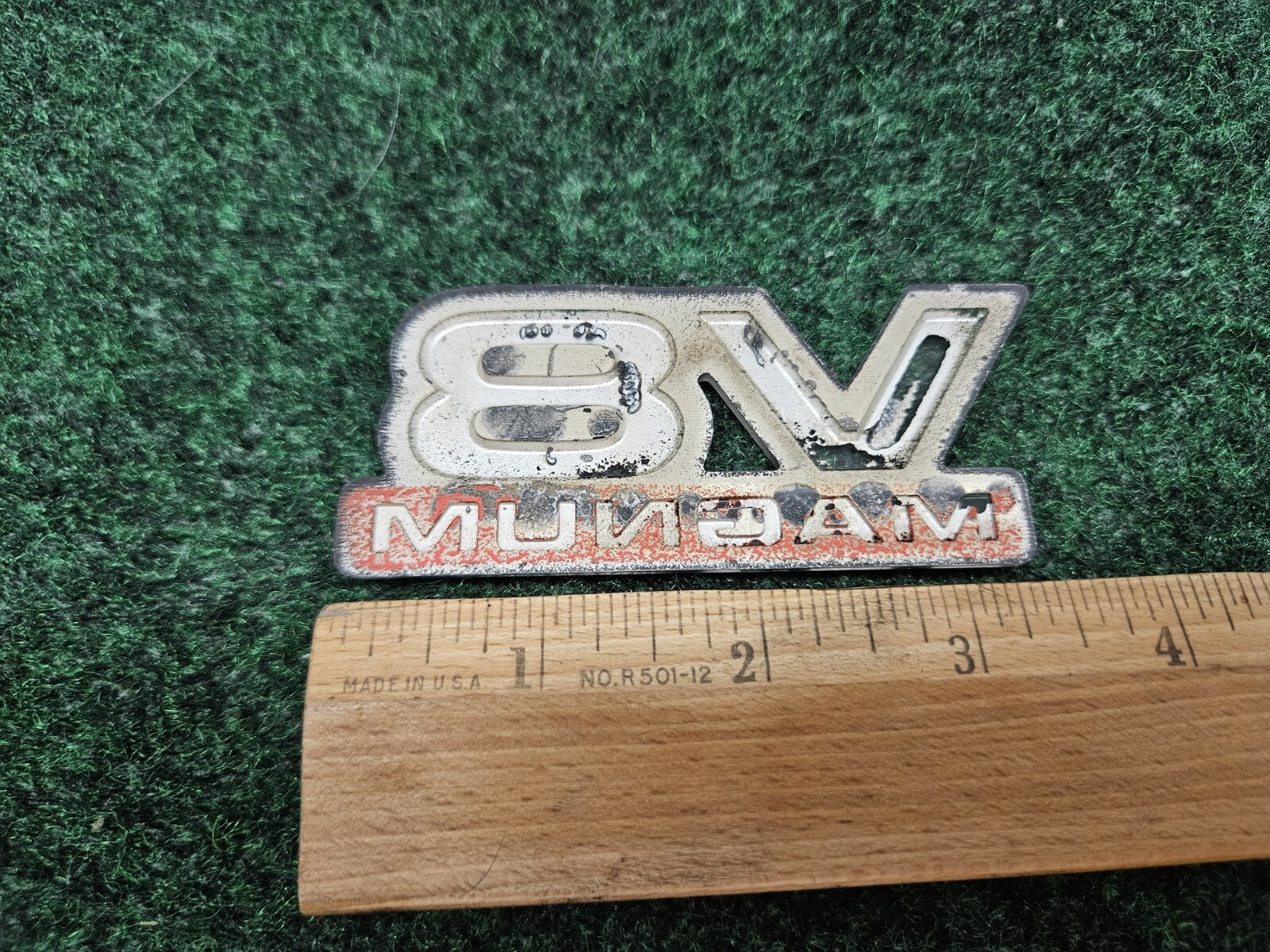 Dodge V8 Magnum Front Fender Plastic Emblem Badge Logo Nameplate Name Plate GL3