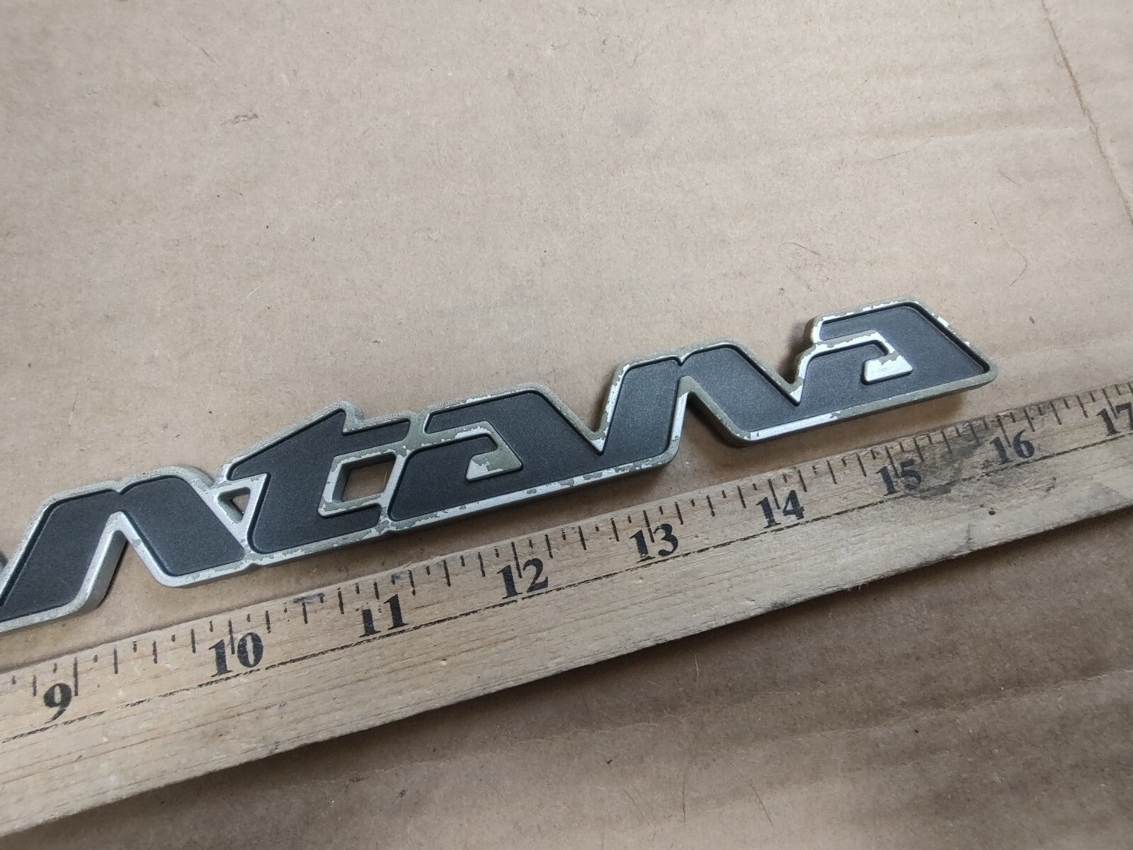 Pontiac 1999-2005 Montana Front Door Side Emblem badge Logo Name 10413185 DL1
