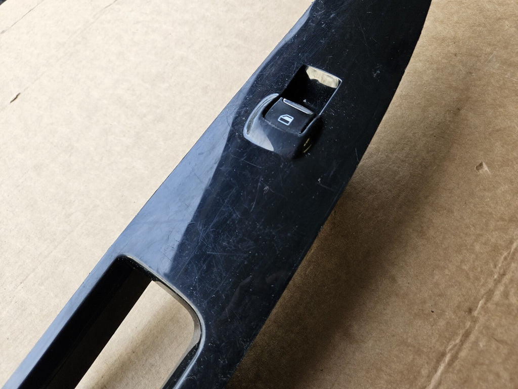 2013-2016 Ford Fusion Right Window Switch Bezel DS73-14A563-B OEM JT8