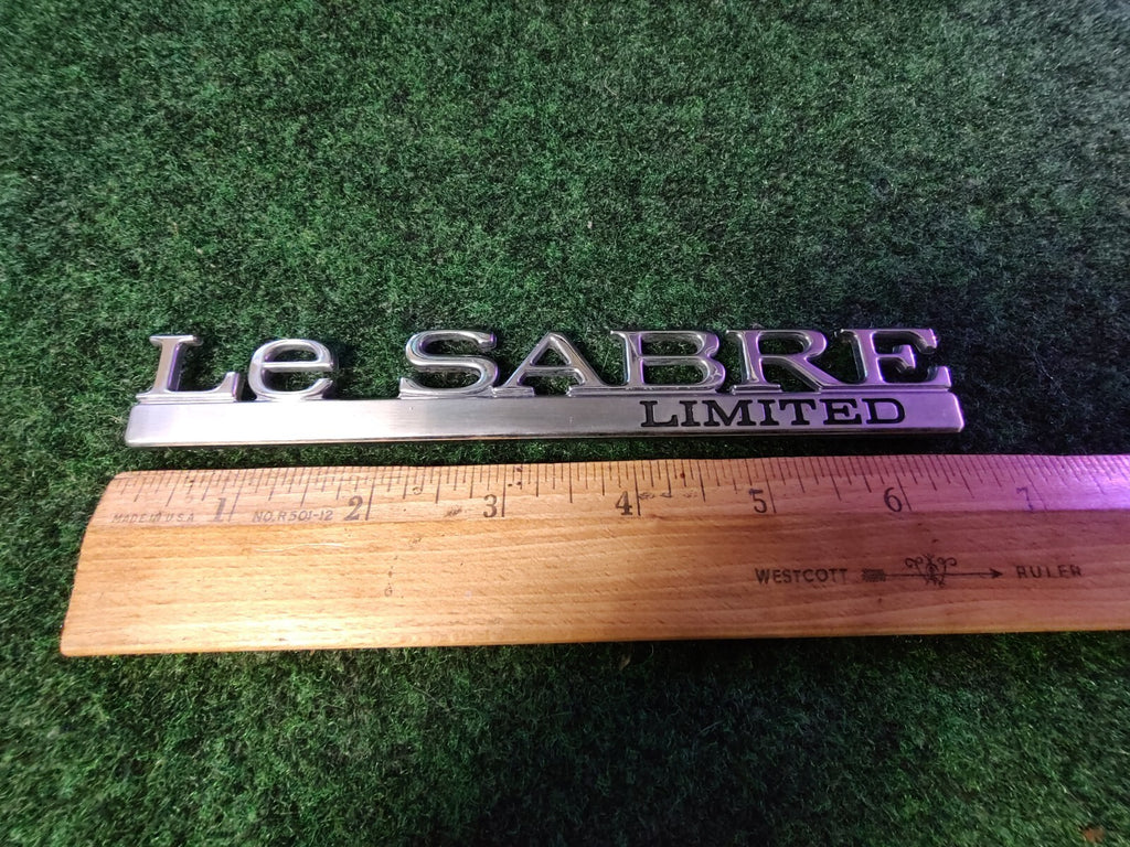 97 98 99 BUICK LESABRE LIMITED REAR LID SIDE EMBLEM LOGO BADGE SYMBOL OEM 4L5