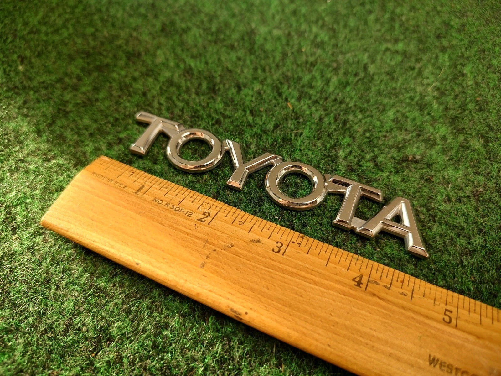 Toyota OEM Chrome Plastic Emblem Badge Logo Nameplate Name Plate Insignia 1S1