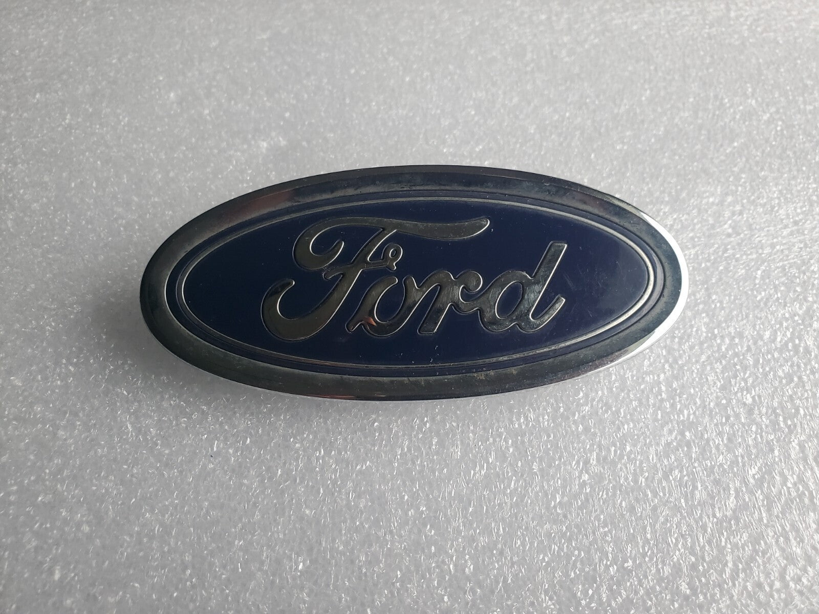2013 - 2018 Ford Fusion Rear Trunk Deck Lid Emblem Logo Badge DS73 402A16 AC 2L2