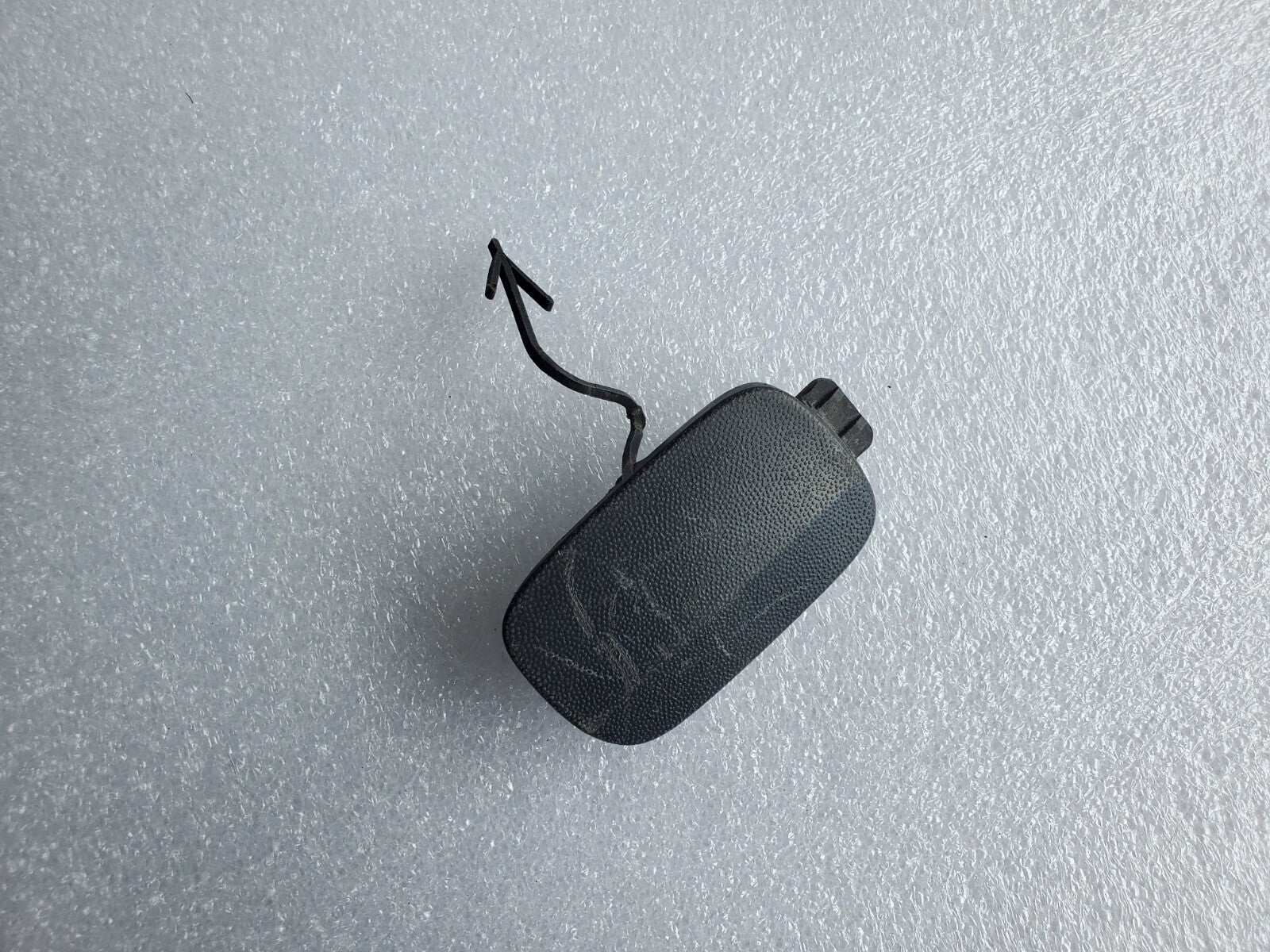 2007-2009 AUDI Q7 REAR LEFT Bumper TOW HOOK Cover CAP 4L0807449 TRXTURED 1L7