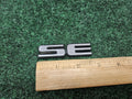 22657237 OEM GM EMBLEM PLATE BADGE SE FRONT DOOR 1999-2002 Pontiac GRAND AM GL1