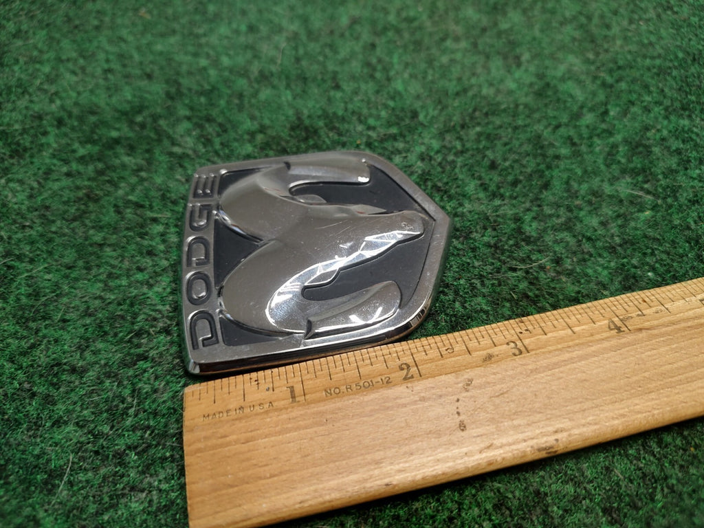 2007 2008 2009 Dodge Avenger Rear Trunk Emblem Badge Logo Name 05155656AA 3S6