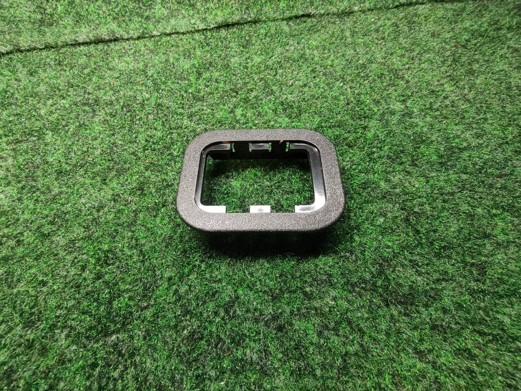 2018-2023 FORD F-150 TAILGATE RELEASE CONTROL SWITCH BUTTON Cover Surround 5S9