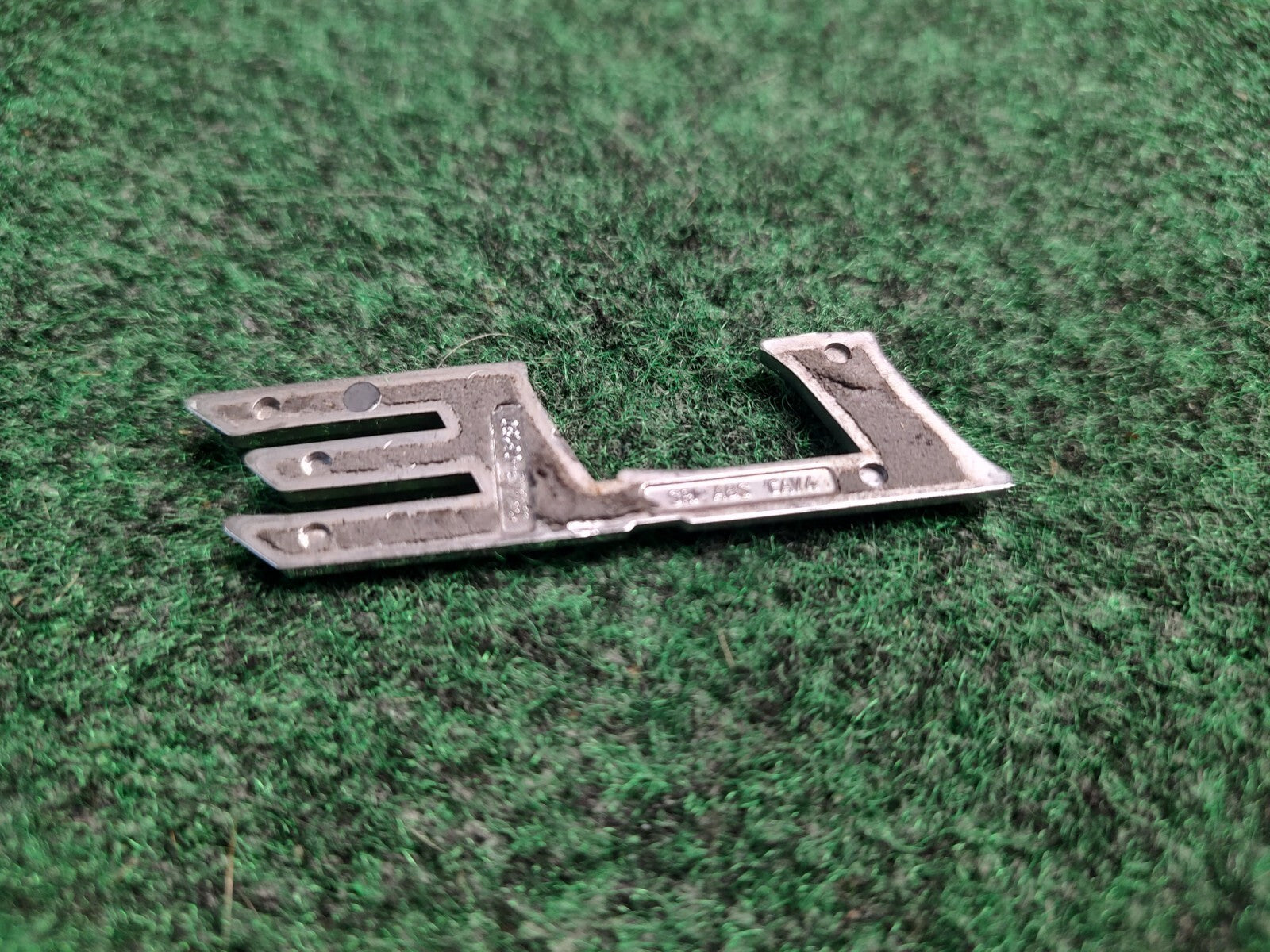 Genuine Toyota Camry  "LE" rear emblem Camry USED 75443-06180 fits 2007-2011 3S1