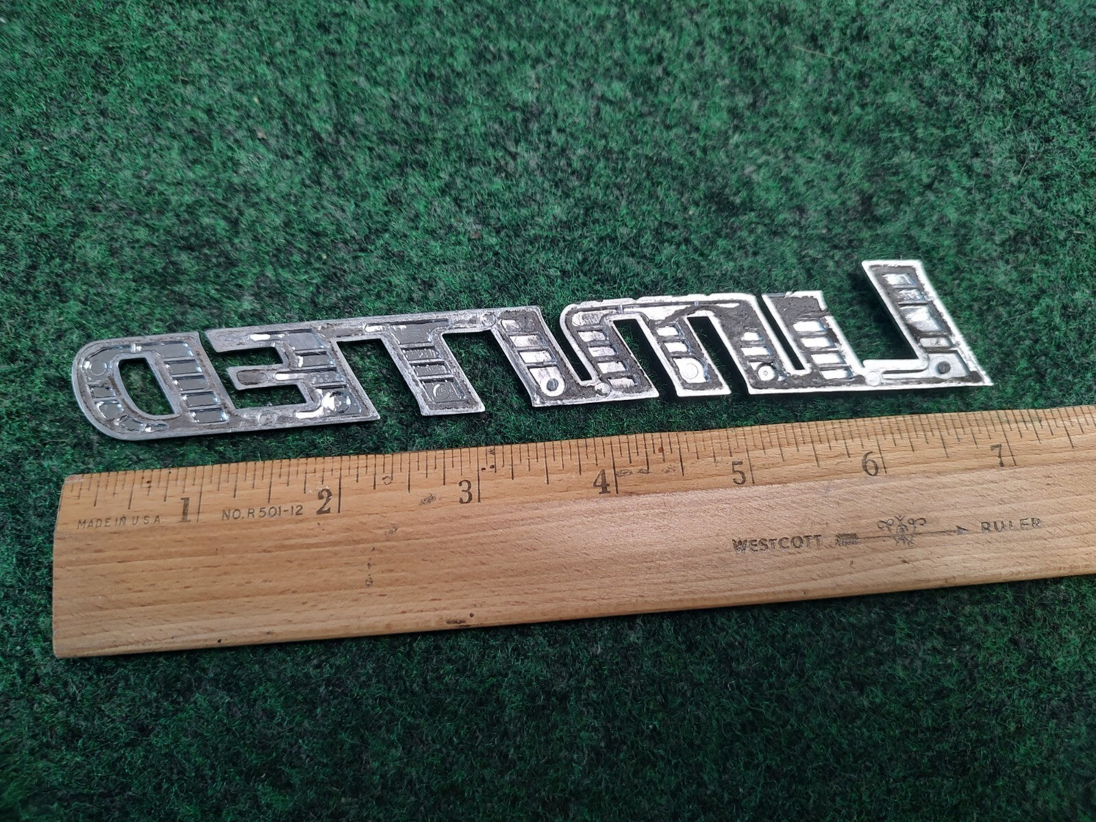 TOYOTA LIMITED CHROME SIDE EMBLEM LOGO BADGE SIGN SYMBOL NAME Scratches OEM 4S3