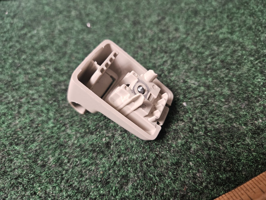 2006-2012 Land Rover Range Rover Sport Beige Sun Visor Clip Retainer OEM 4S7