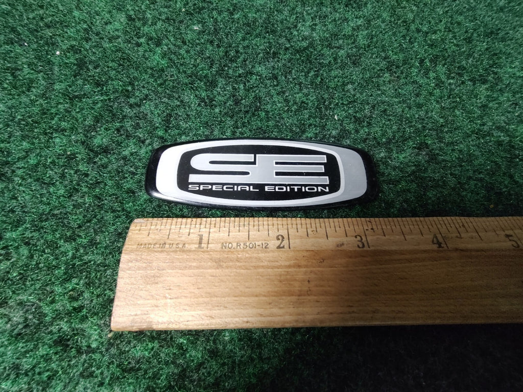 SE SPECIAL EDITION EMBLEM LOGO SYMBOL BADGE REAR Decal OEM 6L4