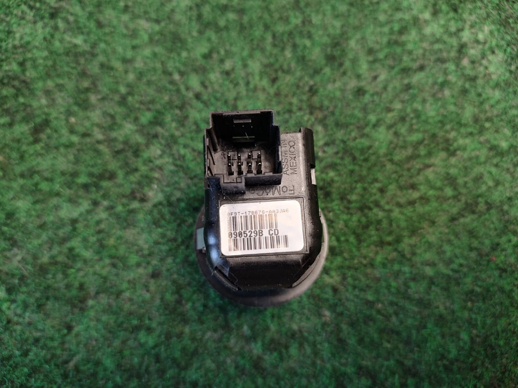 2009-2014 Ford Mustang Power Side View Mirror Control Switch OEM 8F9T-17B676 3L6