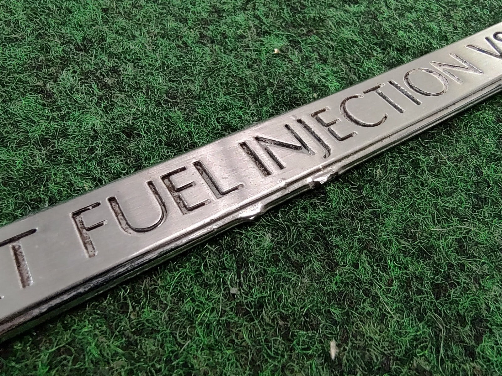 Cadillac 4.9 Port Fuel Injection V8 Machined Emblem Metal Badge Nameplate 1S5