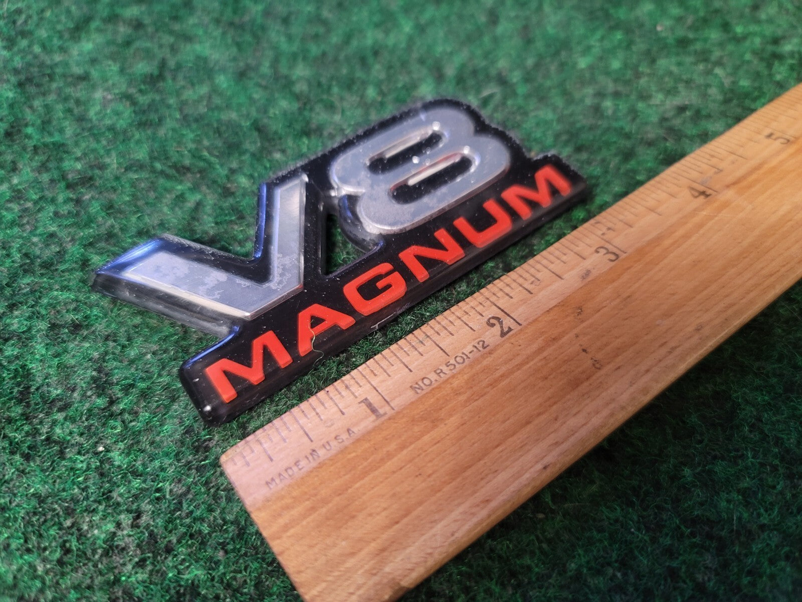 Dodge V8 Magnum Front Fender Plastic Emblem Badge Logo Nameplate Name Plate 2S9