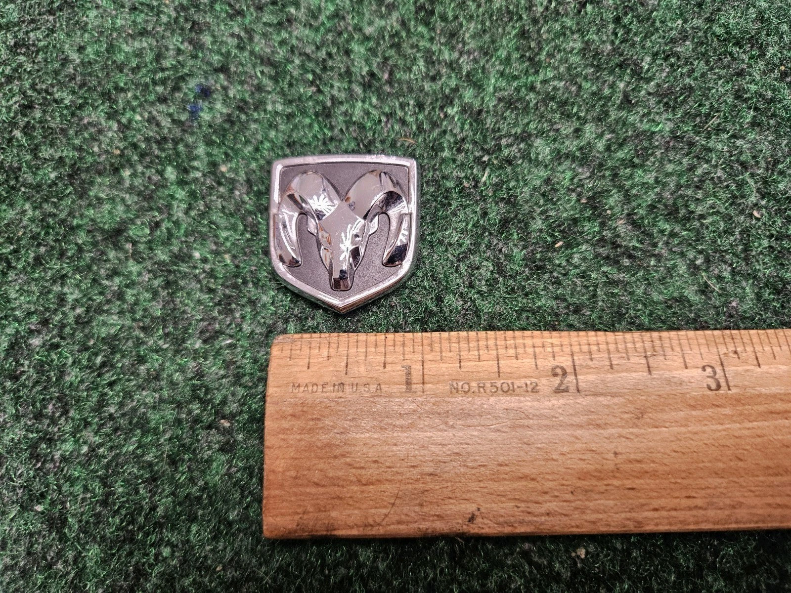 DODGE STEERING WHEEL EMBLEM RAM 1500 2500 CHARGER OEM DURANGO 5M2